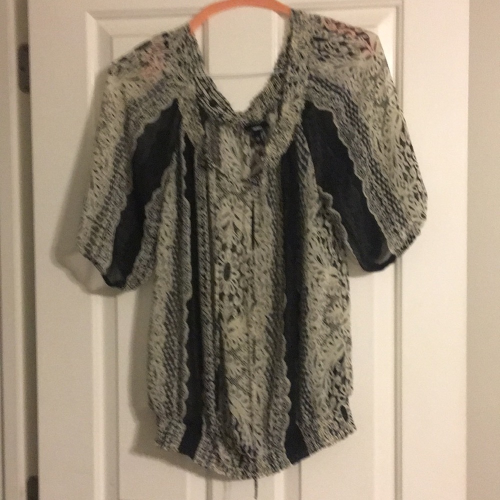 Mossimo sheer top Size M